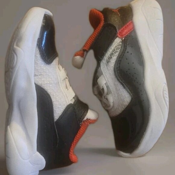 Size 6C: Jordan 11 & PUMA Toddler Sneakers - Picture 4 of 9